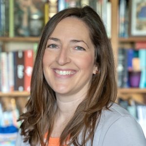 Elise Christopher bio picture